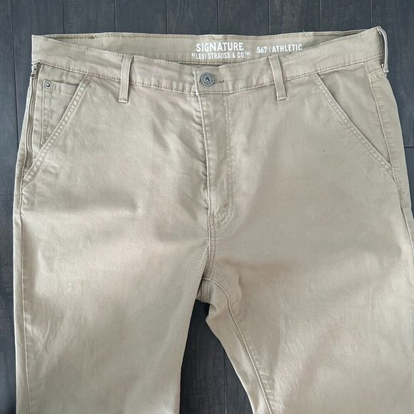 Levis Signature Men's Beige 40W x 30L Athletic Fit Chino Pants - Picture 2 of 16